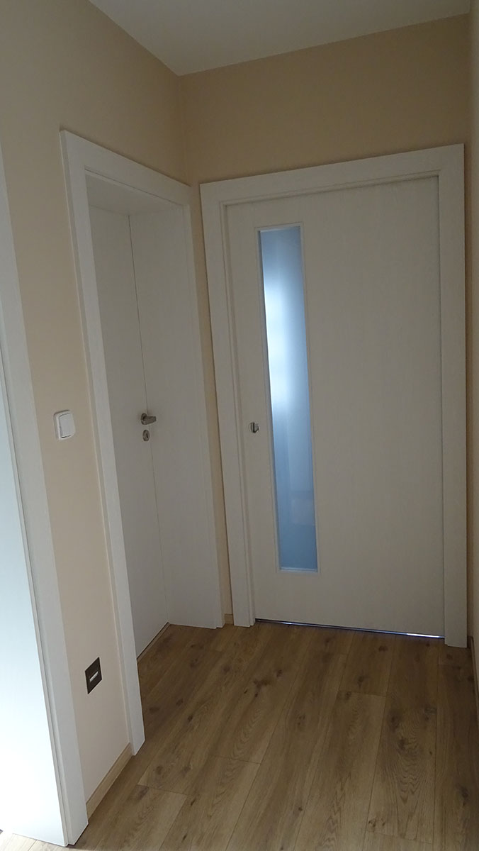 Dveře - bílý dekor